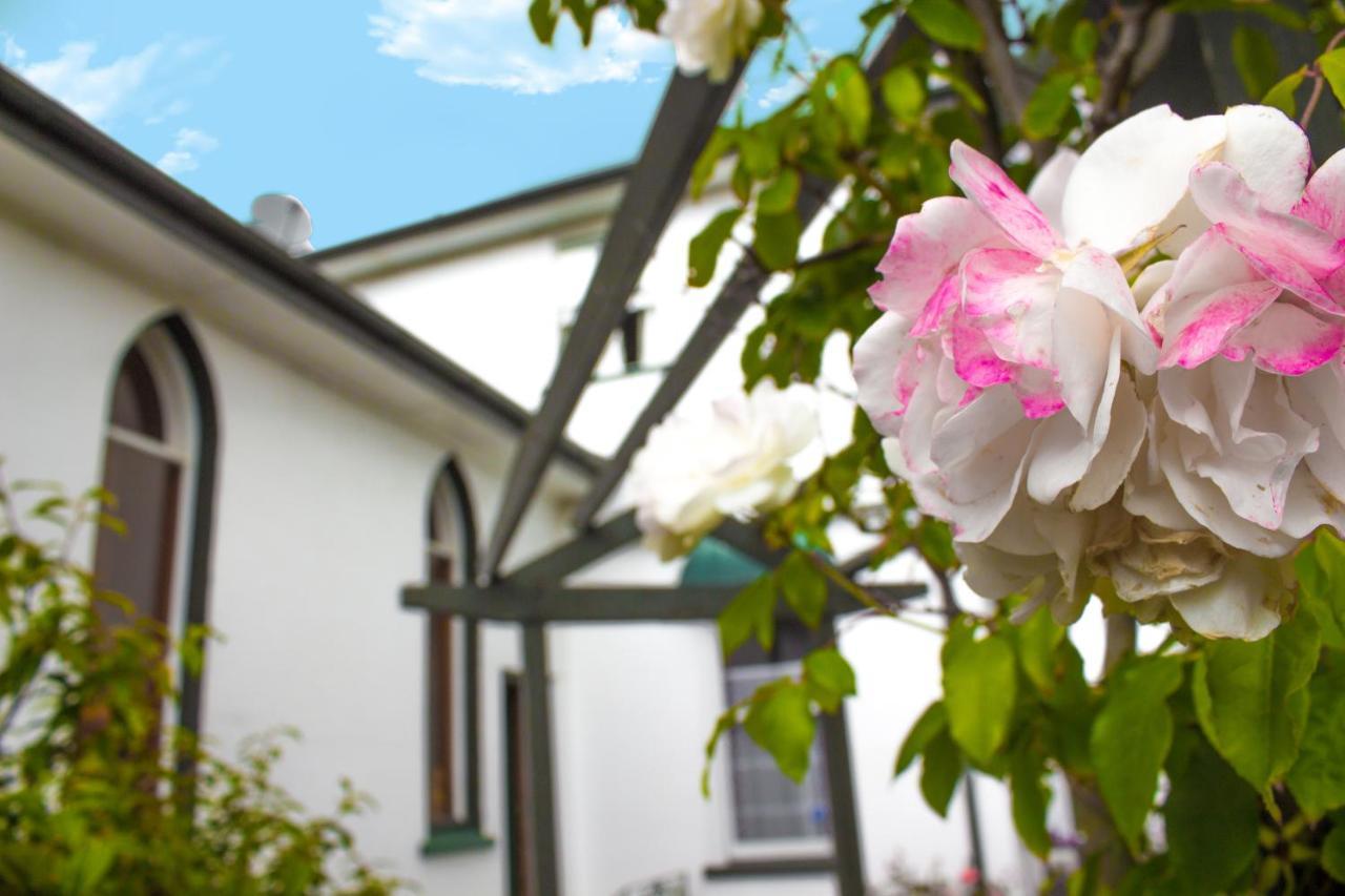 The Pier Lodge Bed And Breakfast Christchurch Exterior foto