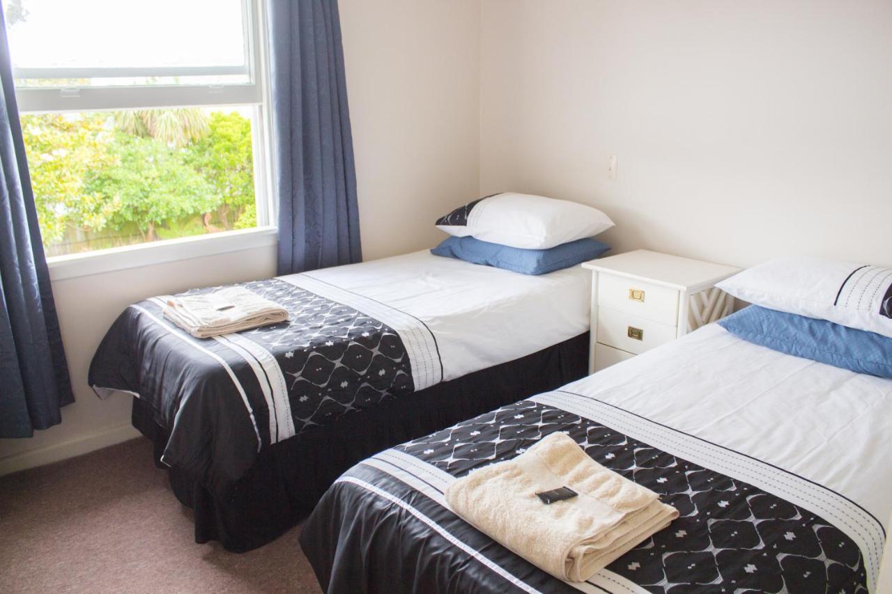 The Pier Lodge Bed And Breakfast Christchurch Exterior foto