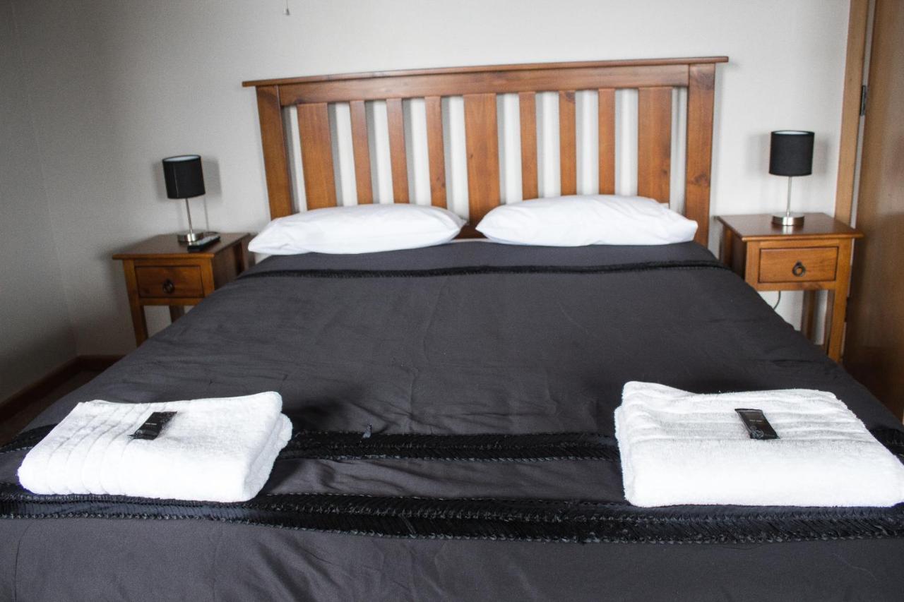 The Pier Lodge Bed And Breakfast Christchurch Exterior foto